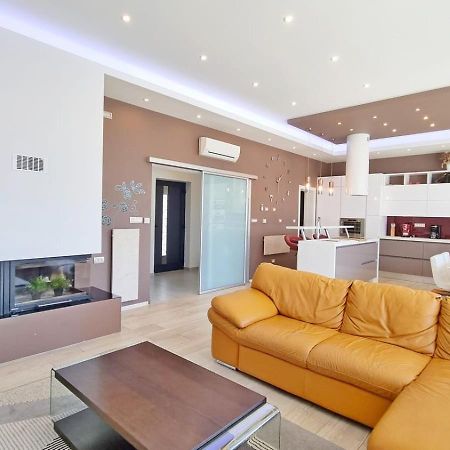 Vila Martina - Bellevue Šmrika Exteriér fotografie